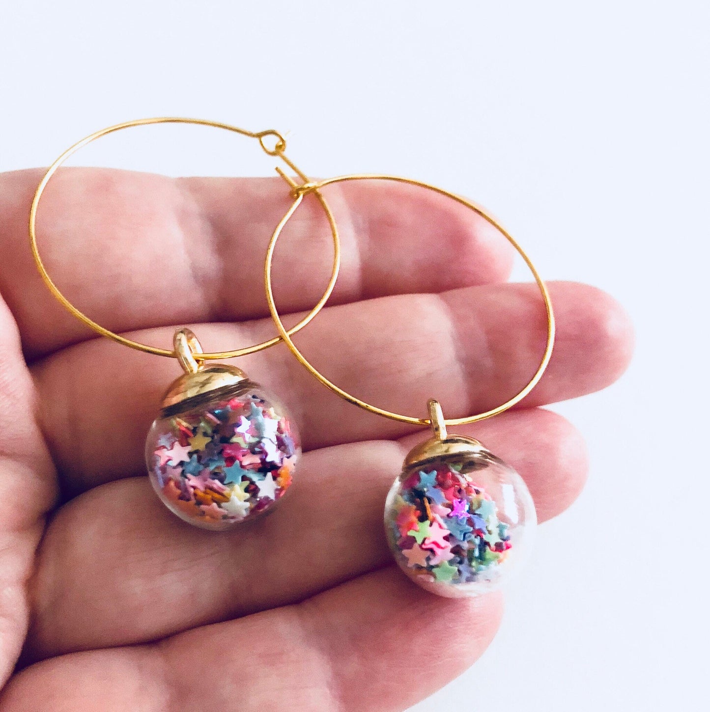 Rainbow Gold Hoops with Colorful Glitter Sparkle Stars in Glass Ball Dangle Drop Hoop Earrings, Gold Hoop with Charms Charm, Glitter Star Snow Globe