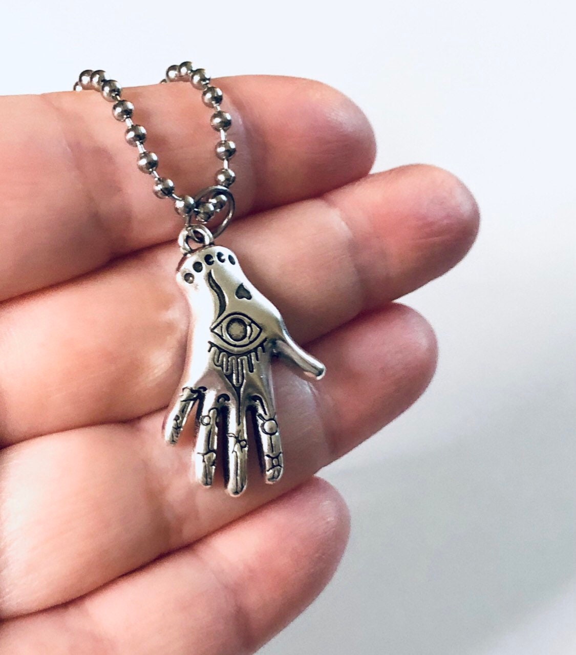 Palmistry Hand Necklace, Hamsa Hand with Evil Eye, Witchy Woman Necklace zodiac Signs, Wicca Wiccan Witchy Woman Divination