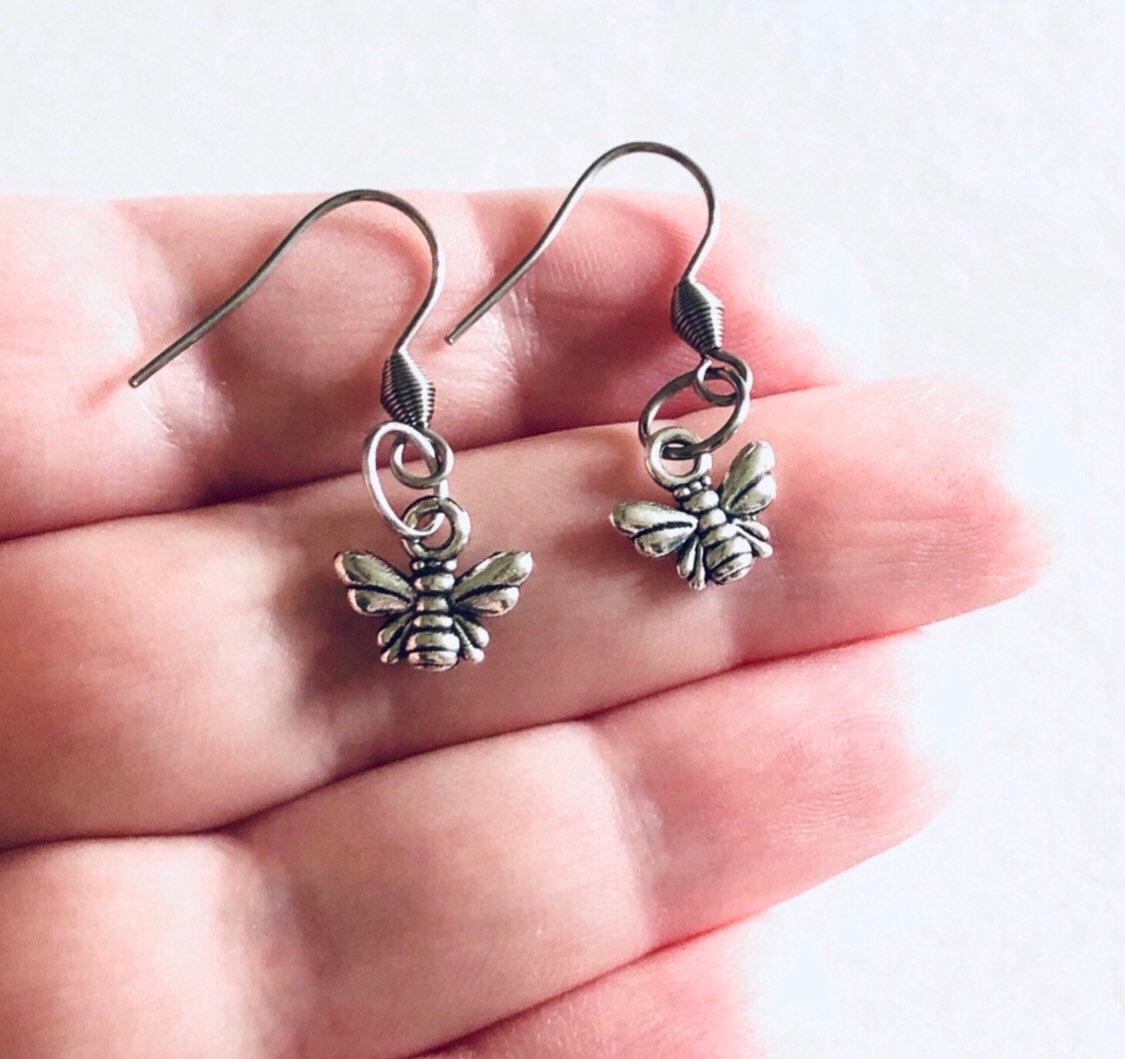 Drop Dangle Bee Earrings, Silver Honey Bee Earrings, Fish Hooks Stainless Steel, Nature Bobo Bohemian Hippie Hippies Bee Keeper Jewelry