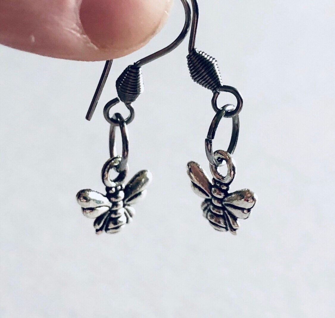 Drop Dangle Bee Earrings, Silver Honey Bee Earrings, Fish Hooks Stainless Steel, Nature Bobo Bohemian Hippie Hippies Bee Keeper Jewelry