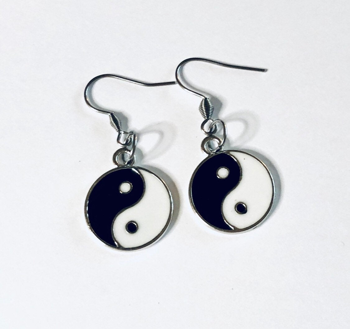 Yin & Yan Earrings, Black and White Enamel Duality Yin And Yang Earring, Taoism Occult Esoteric Laws of Nature, Wicca Bohemian Boho Hippie