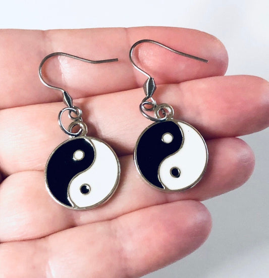 Yin & Yan Earrings, Black and White Enamel Duality Yin And Yang Earring, Taoism Occult Esoteric Laws of Nature, Wicca Bohemian Boho Hippie