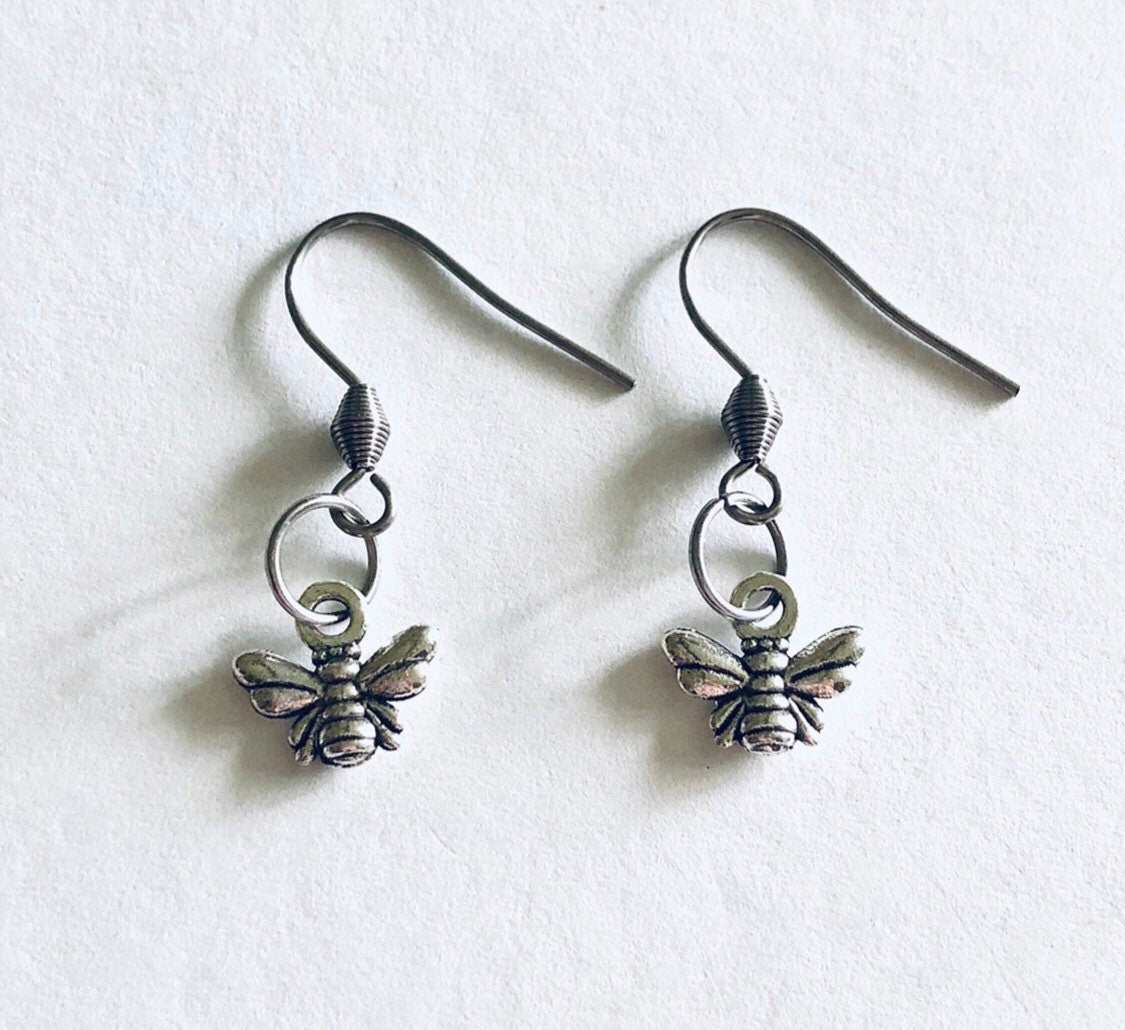 Drop Dangle Bee Earrings, Silver Honey Bee Earrings, Fish Hooks Stainless Steel, Nature Bobo Bohemian Hippie Hippies Bee Keeper Jewelry