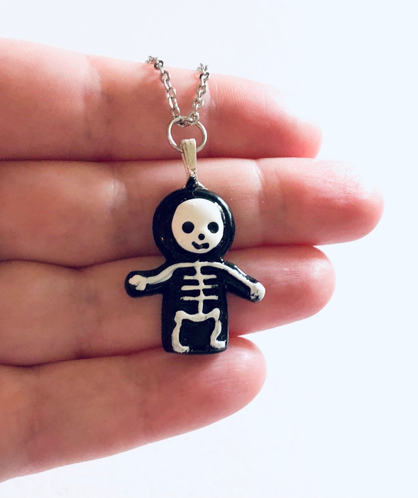 Cute Skeleton Necklace, Halloween Necklace, Spooky Cute Mall Goth Aesthetic Jewelry Gothic Girl