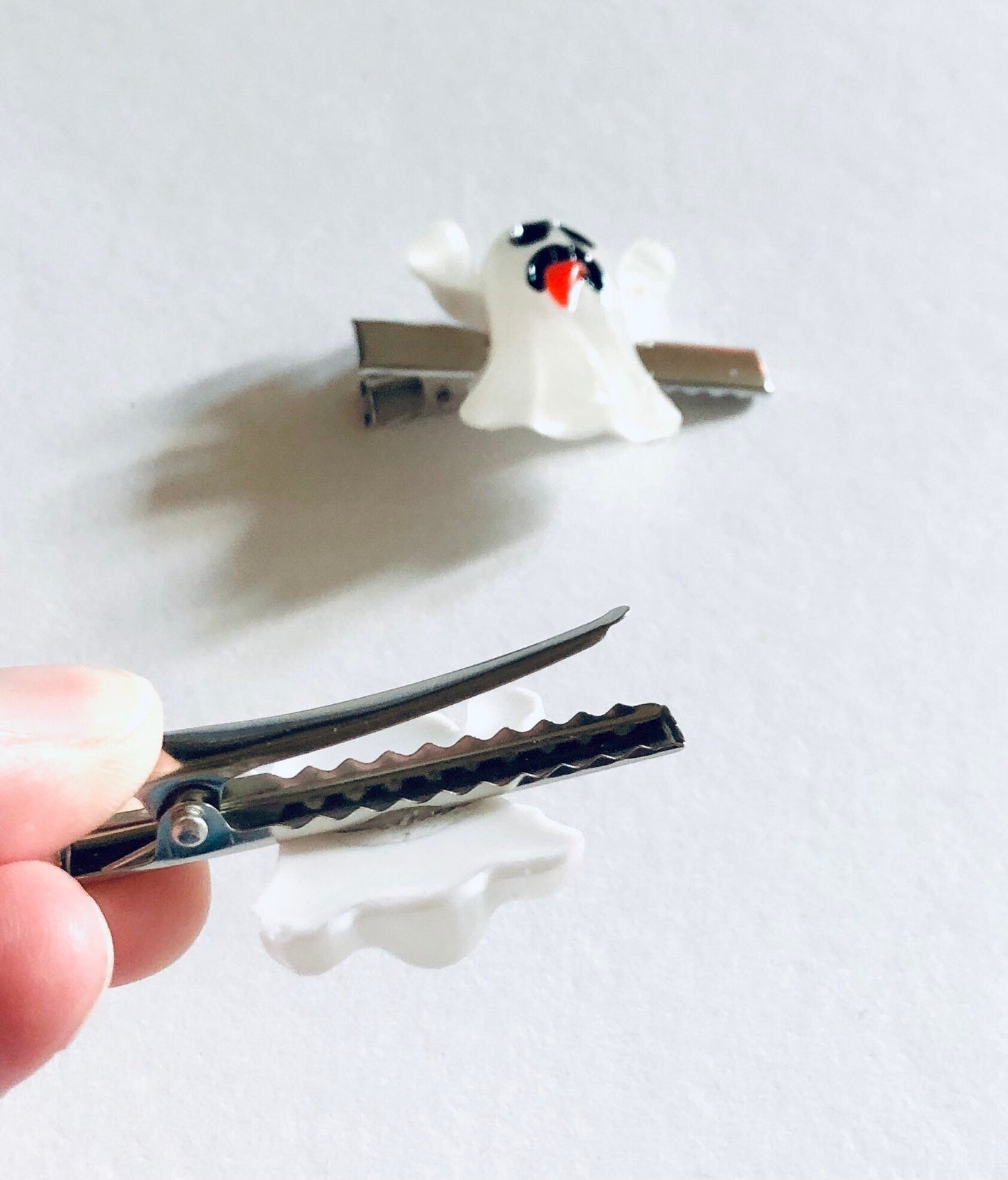 White Spooky Ghost Hair Clips Set of 2, Halloween Hair Clips Alligator Clips, Hair Barrettes