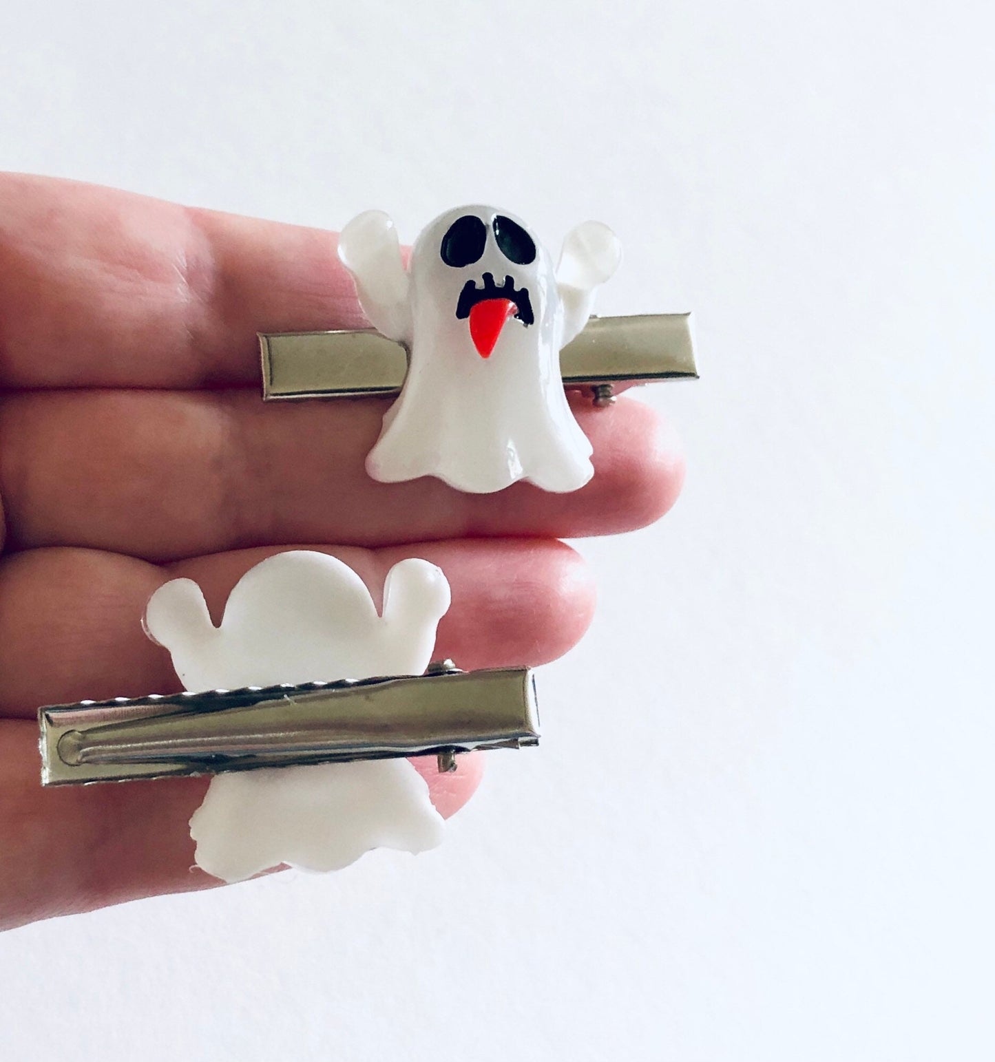 White Spooky Ghost Hair Clips Set of 2, Halloween Hair Clips Alligator Clips, Hair Barrettes