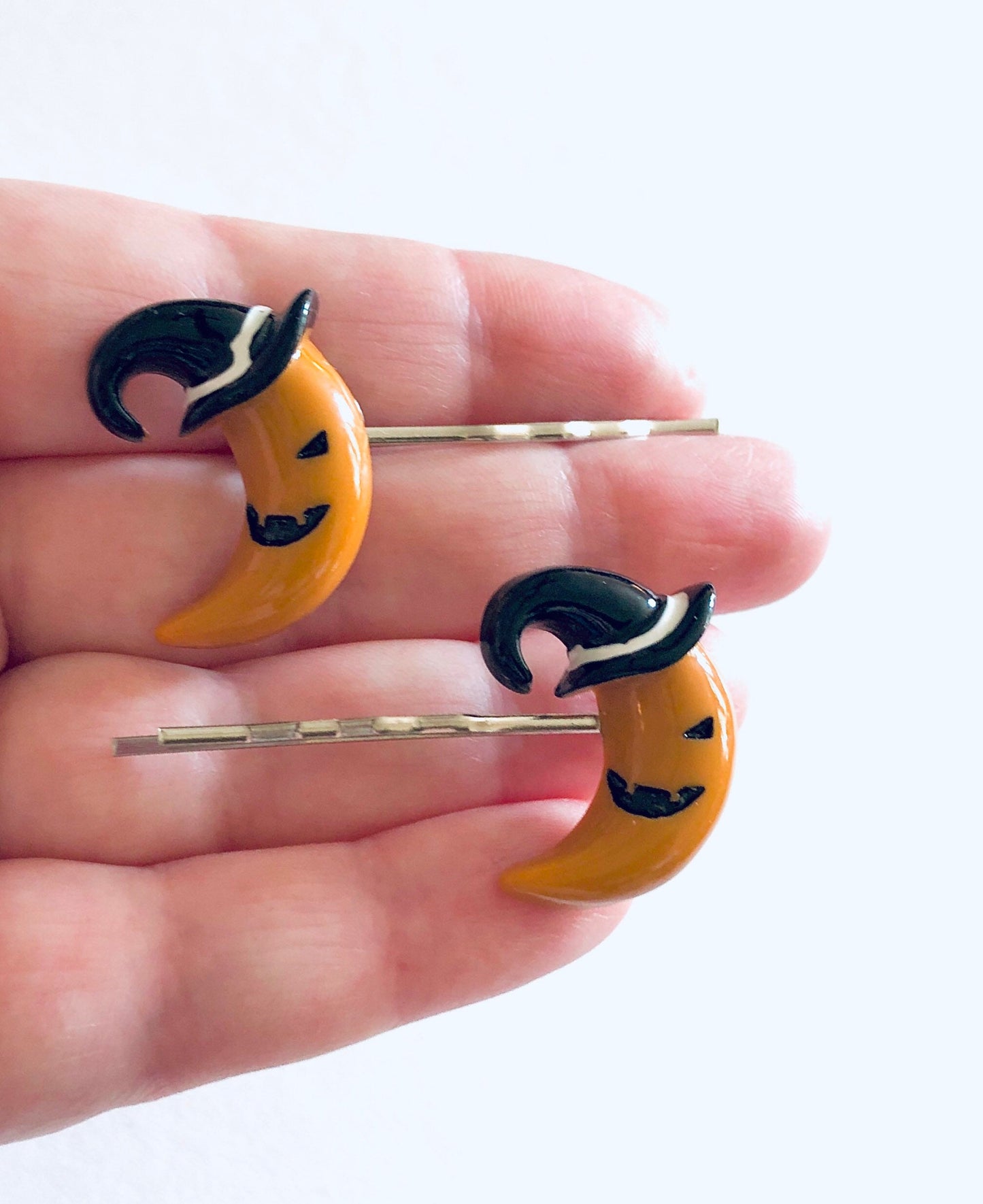 Set of 2 Crescent Moon Pumpkin Hair Clips Bobby Pins with Witch Hats on