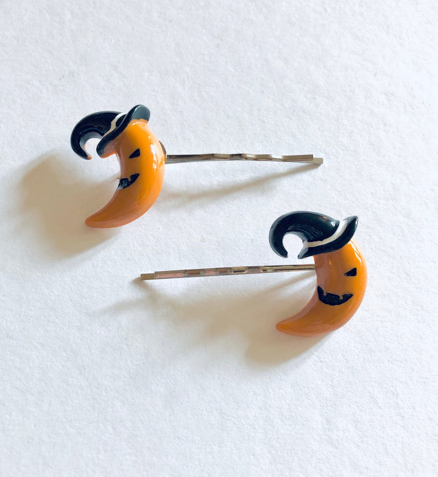 Set of 2 Crescent Moon Pumpkin Hair Clips Bobby Pins with Witch Hats on