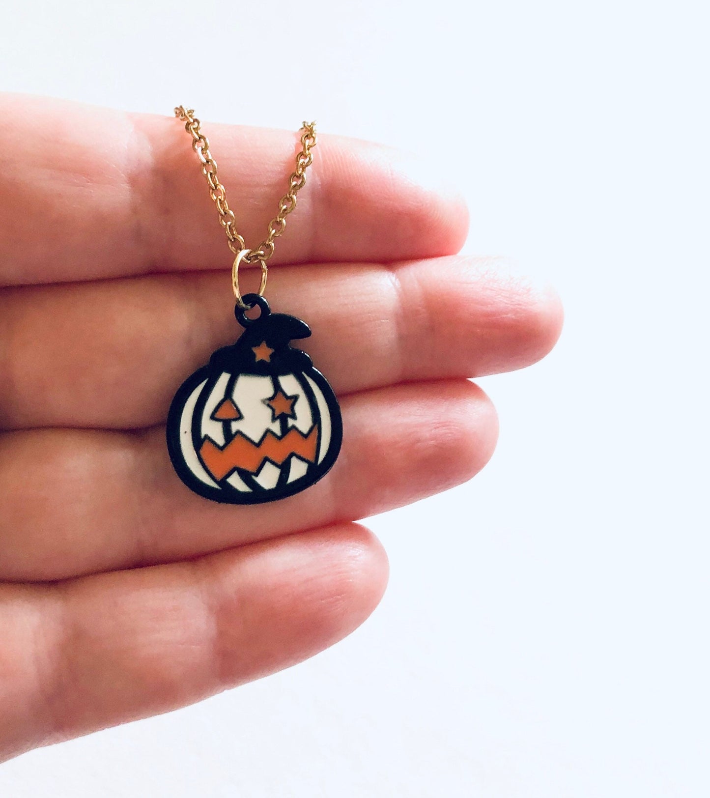 Halloween Pumpkin Necklace, Retro Horror Spooky Face On Gold Plated Chain