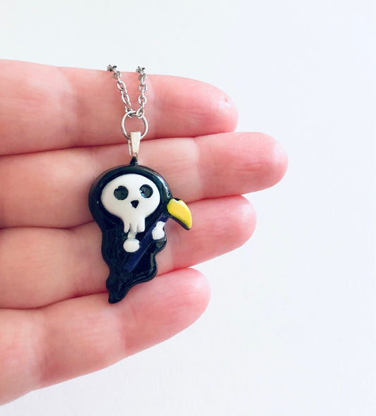 Resin The Grim Reaper Necklace, Cute Spooky Death Skeleton Halloween Jewelry, Mall Goth Girl