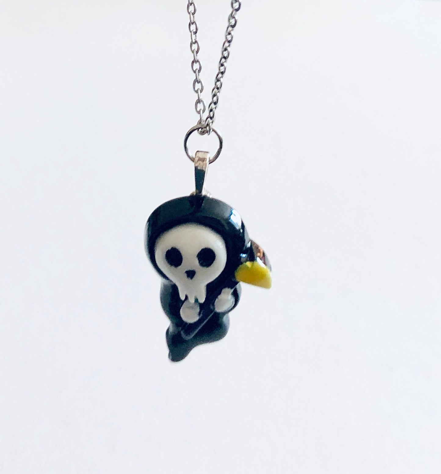 Resin The Grim Reaper Necklace, Cute Spooky Death Skeleton Halloween Jewelry, Mall Goth Girl