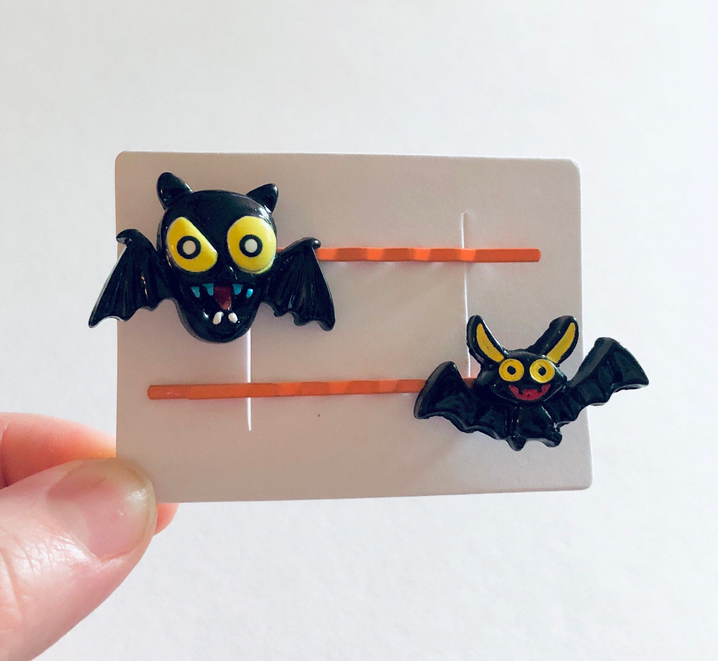 Bats Hair Clips on Orange Bobby Pins, Black vampire Bat Dracula Halloween Hair Clips, Spooky Season Cute Goth Gothic