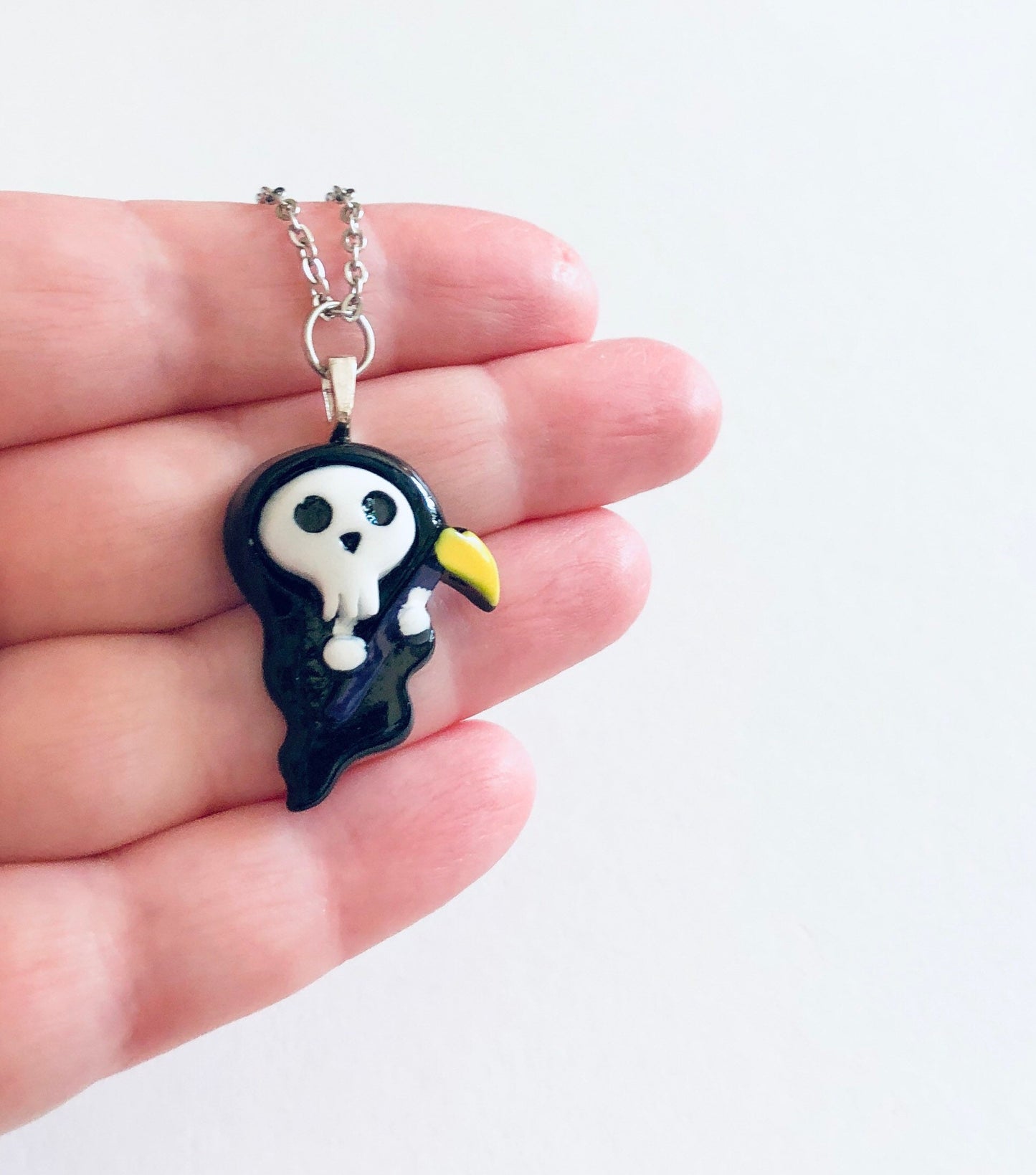 Resin The Grim Reaper Necklace, Cute Spooky Death Skeleton Halloween Jewelry, Mall Goth Girl