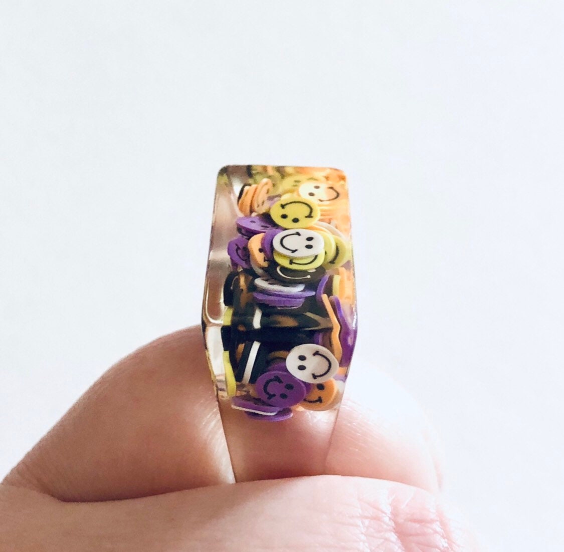 Oblong Retro Style Chunky Smiley Face Ring, Resin Ring with Polymer Clay Happy Faces Y2K Aesthetic