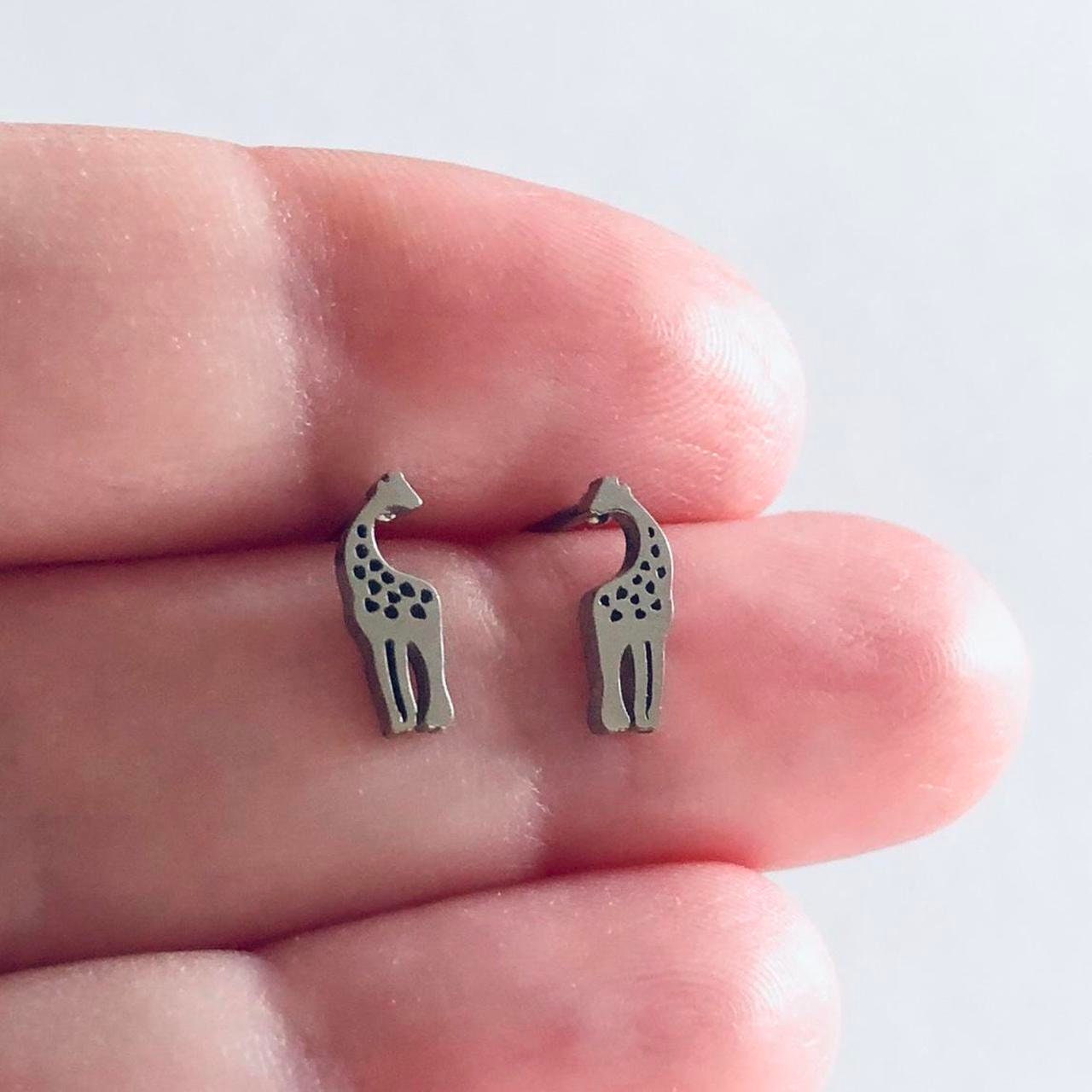 Giraffe Studs, Giraffe Earrings Unisex, Animal Giraffes Stud Earrings STAINLESS STEEL, African Safari Animals