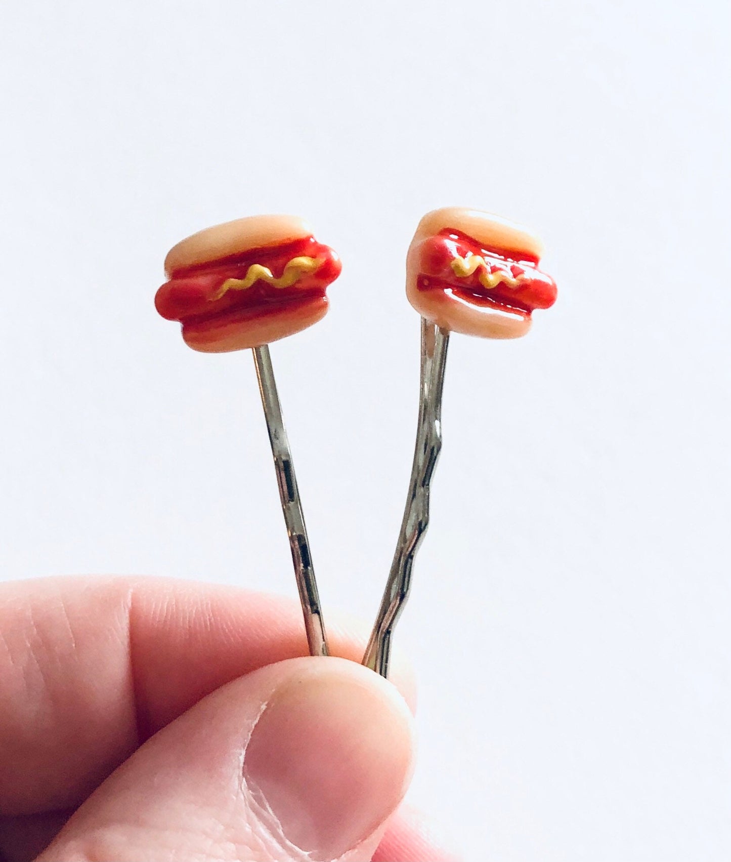 Hot Dogs Bobby Pins, Miniature Food Hair Clips, Kawaii Hair Accessories Hot Dog in Bun with Mustard