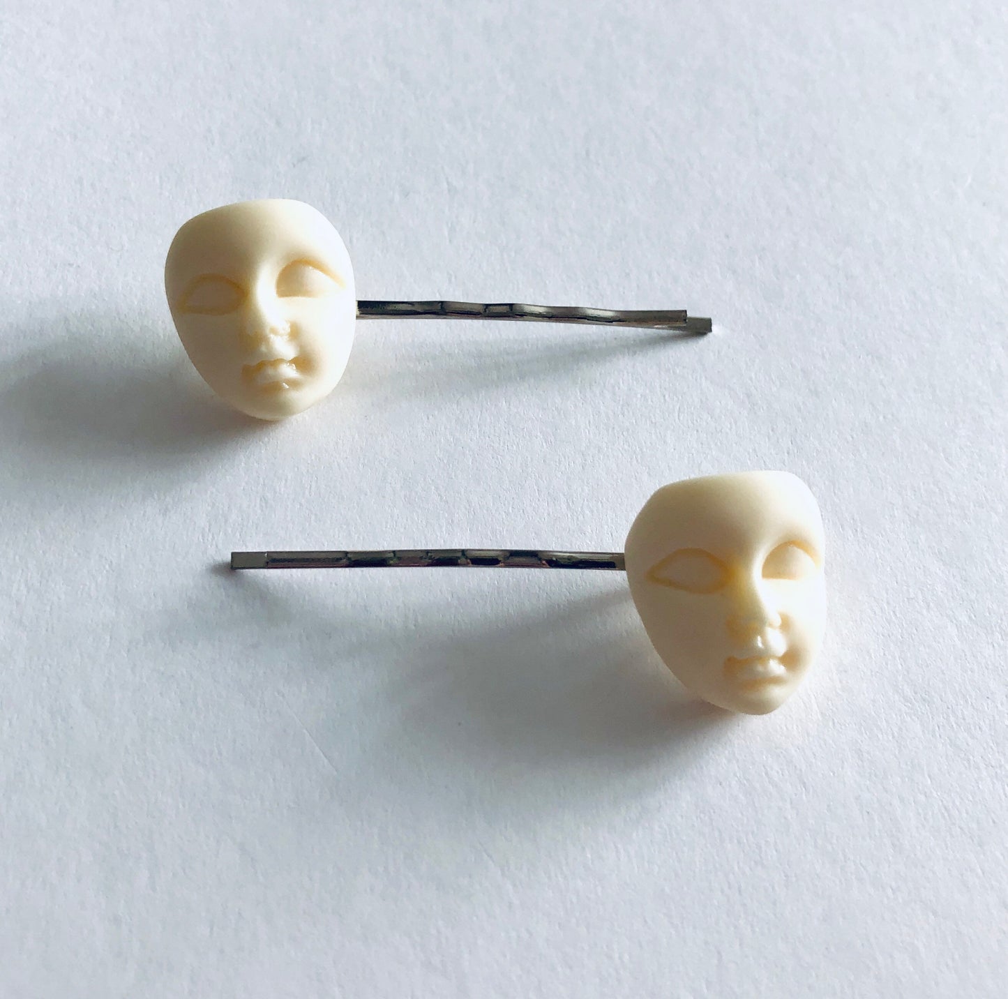 Theatre Faces Bobby Pins, Halloween Mask Hair Clips, Drama Club, Mall Goth Gothic Girl Horror