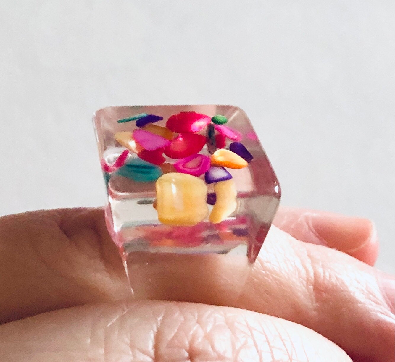 Rainbow Stone Ring, Clear Resin Ring with Colorful Beads Inside, Retro Style 90’s Y2K Aesthetic