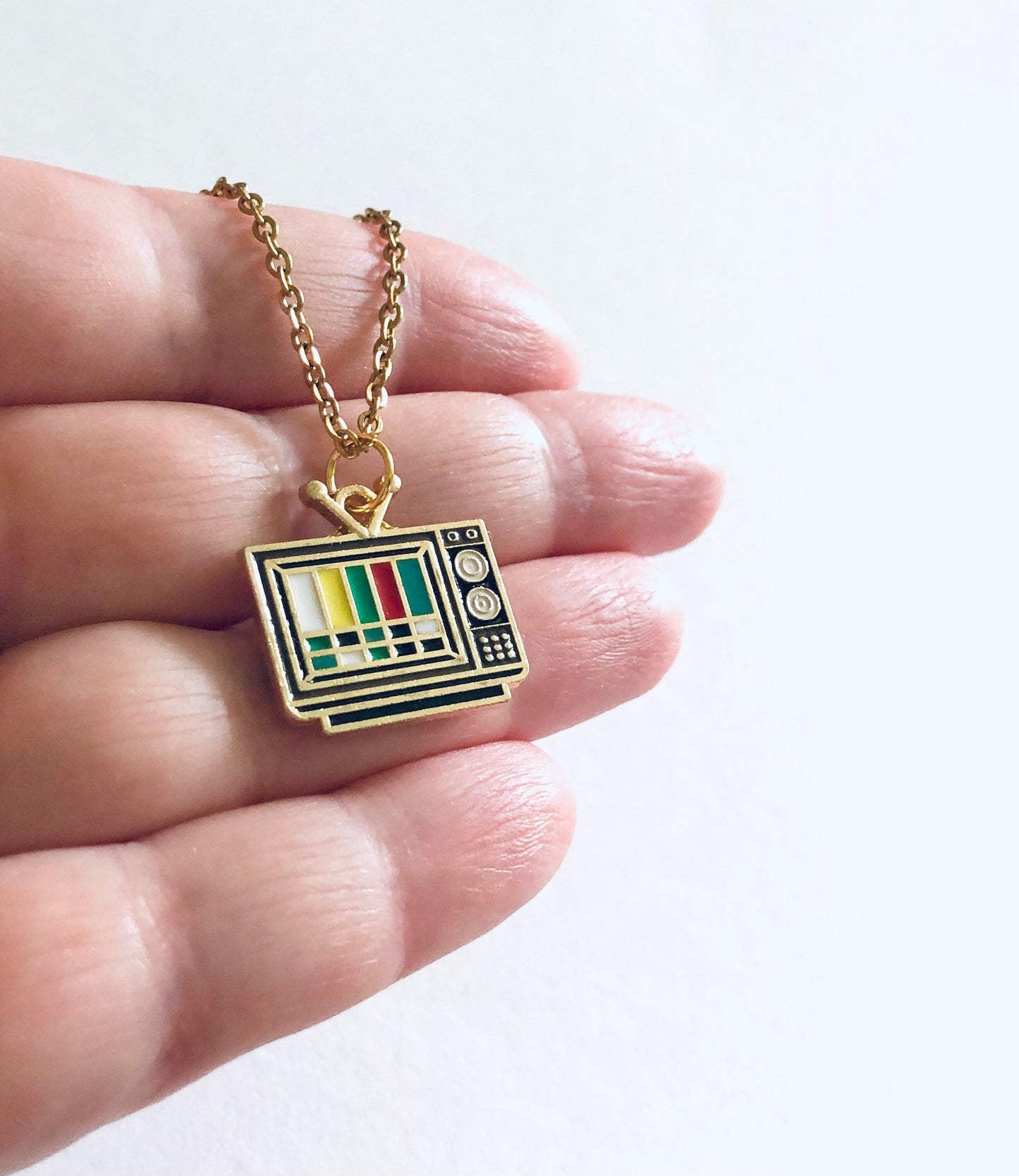 Retro TV Necklace, Old Fashioned Vintage Style Television Necklace, Gold Plated Chain