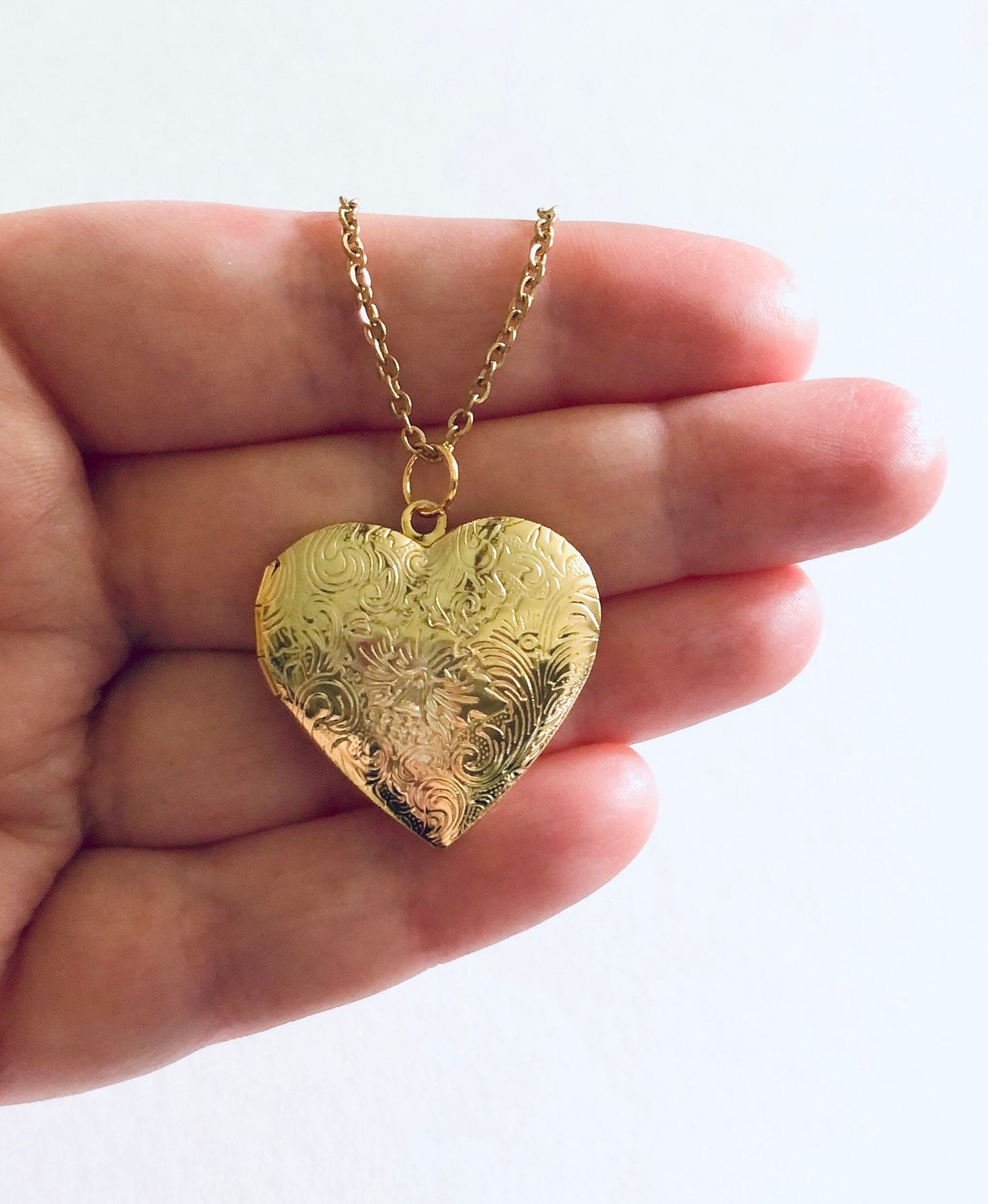 Gold Heart Locket Necklace on Gold Plated Chain, Real Locket, Gift For Her, Girlfriend Mom Birthday Gift