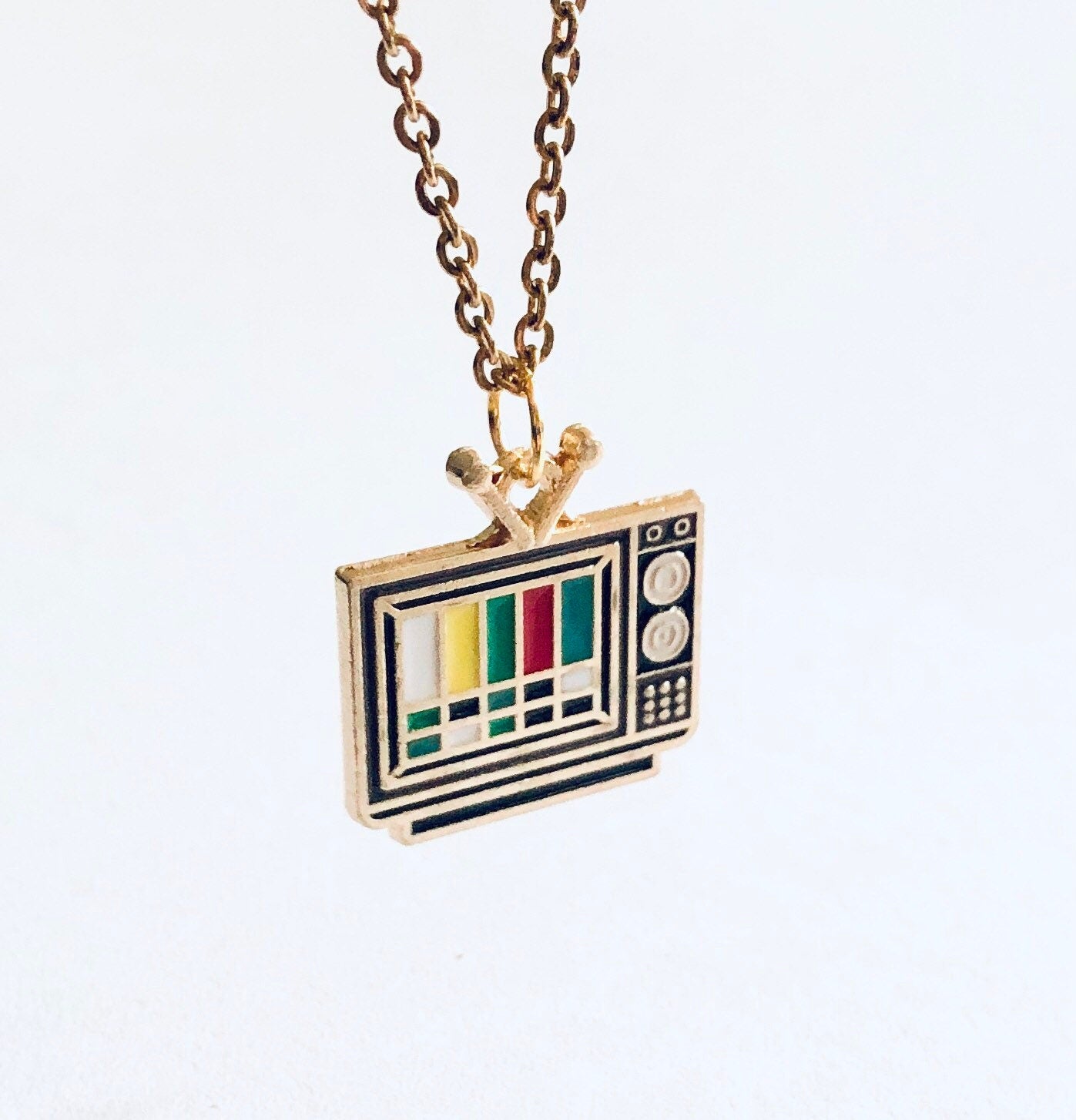 Retro TV Necklace, Old Fashioned Vintage Style Television Necklace, Gold Plated Chain